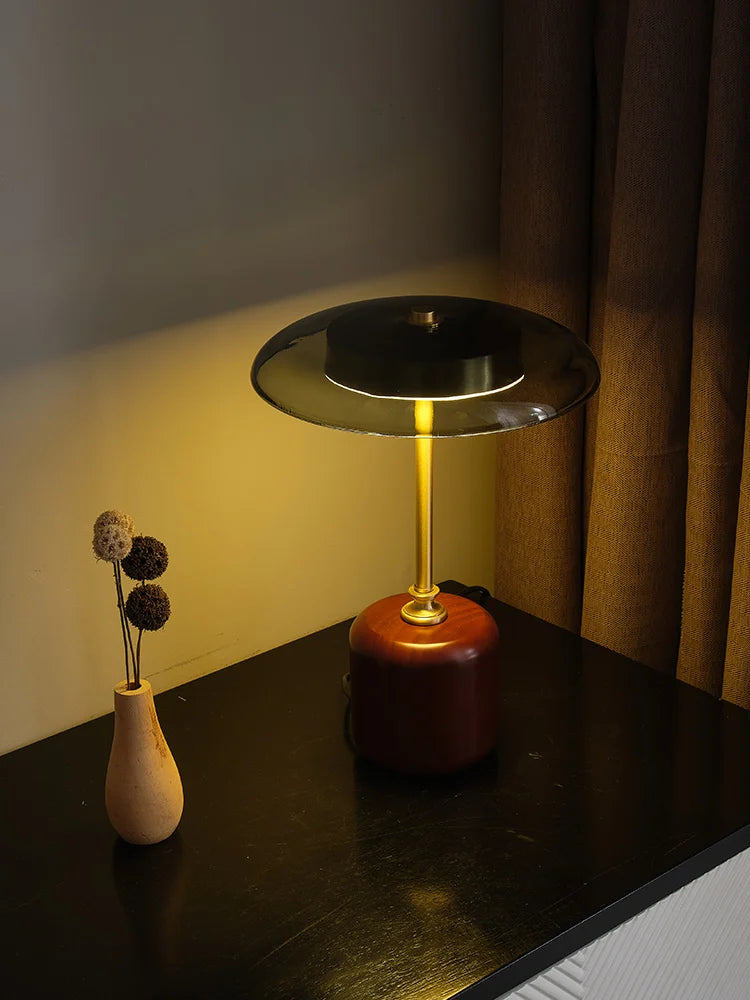 Astor Vintage Table Lamp
