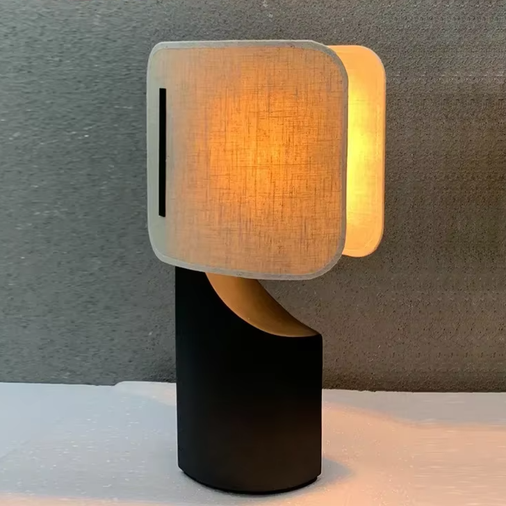 Karlos Sculptural Table Lamp