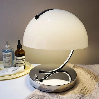 Lumière Minimalist Mushroom Table Lamp