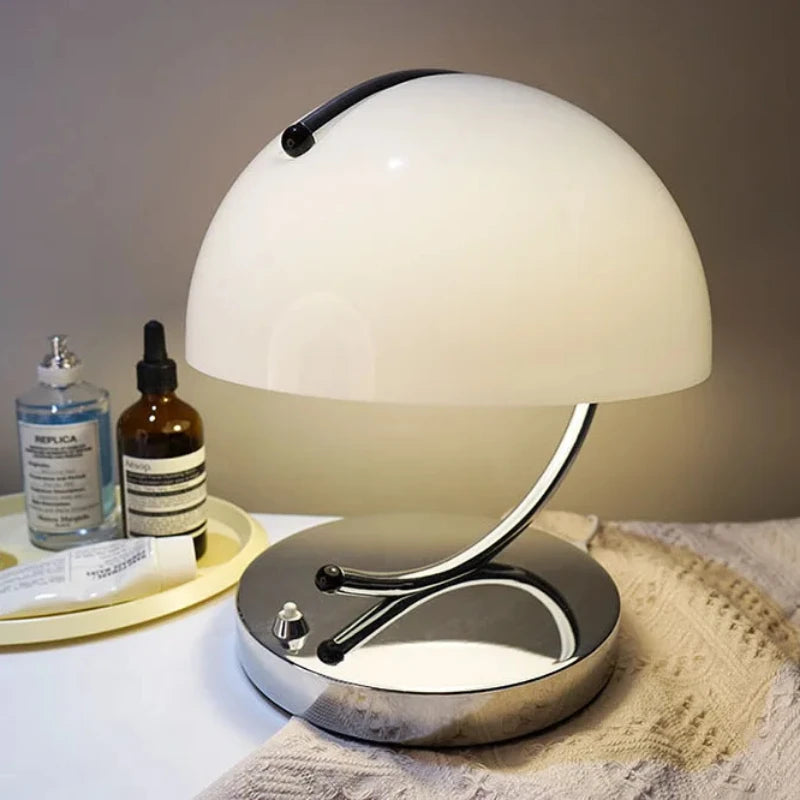 Lumière Minimalist Mushroom Table Lamp